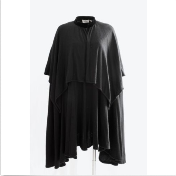 Valentino Cape Black Angora Wool Knit Outerwear Vintage Valentino Boutique OSFM - Picture 6 of 7